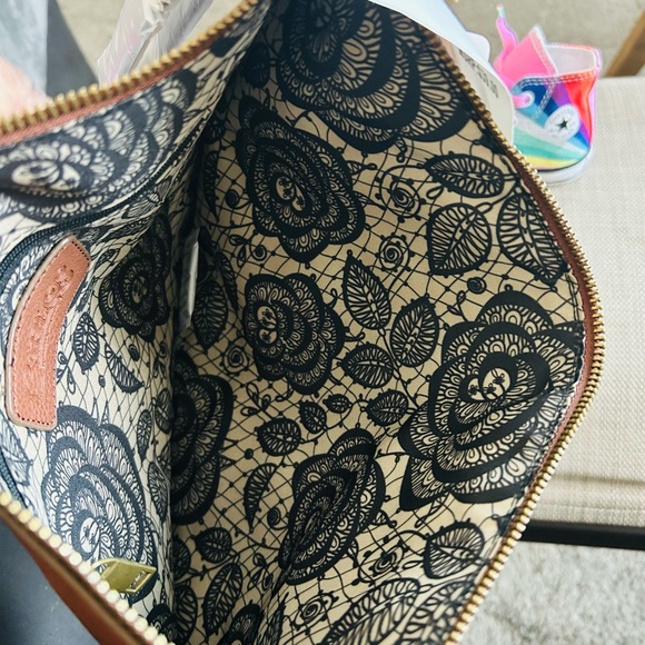 Multi Color Clutch - Picture 3 of 4